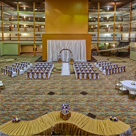 Clarion Hotel & Suites Conference Center Memphis Airport Экстерьер фото