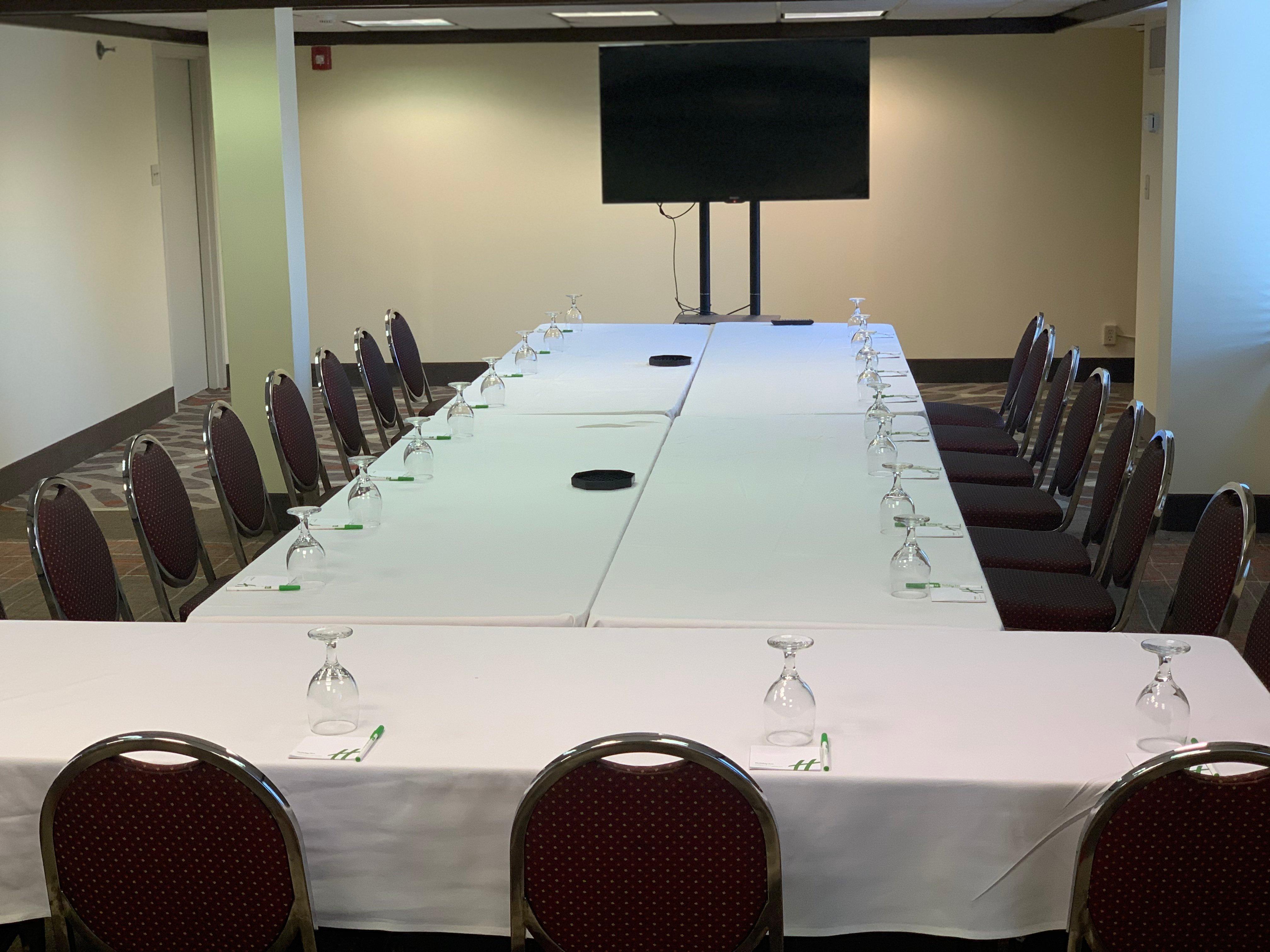 Clarion Hotel & Suites Conference Center Memphis Airport Экстерьер фото