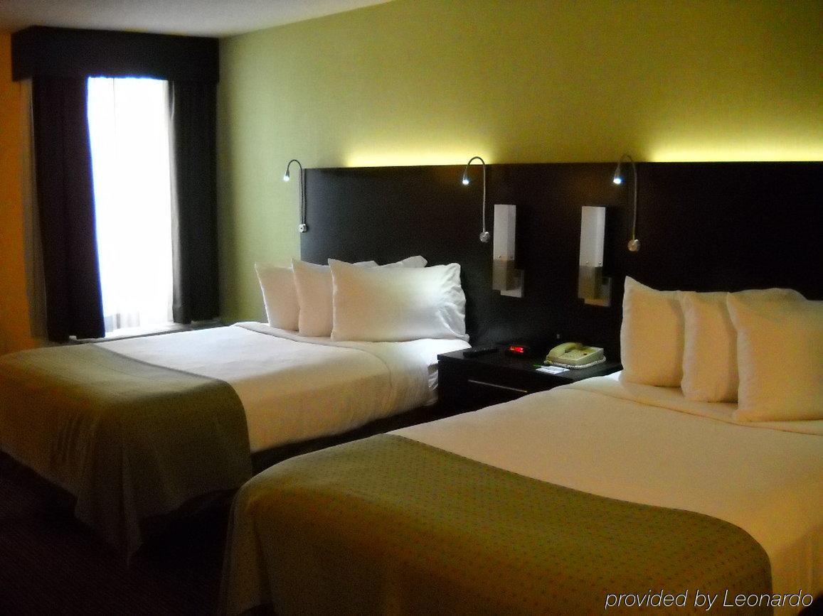 Clarion Hotel & Suites Conference Center Memphis Airport Экстерьер фото