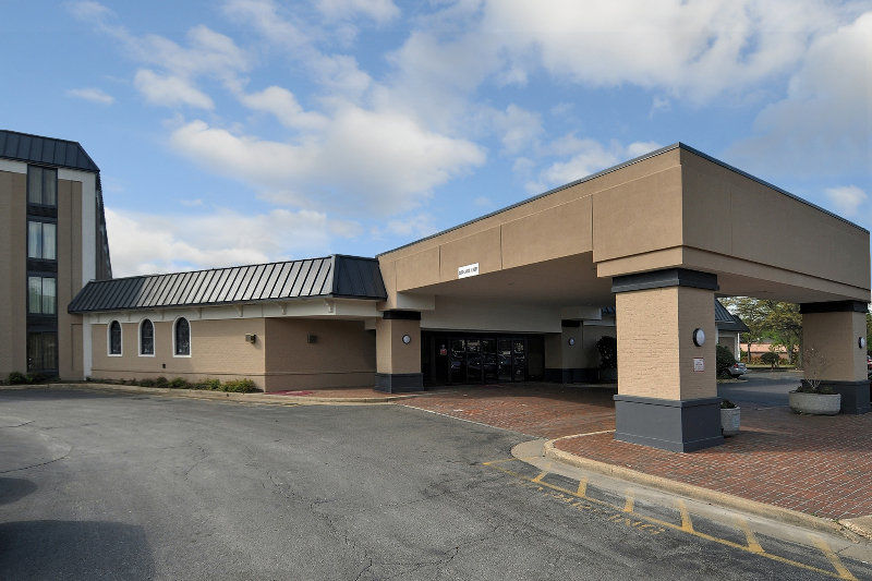 Clarion Hotel & Suites Conference Center Memphis Airport Экстерьер фото