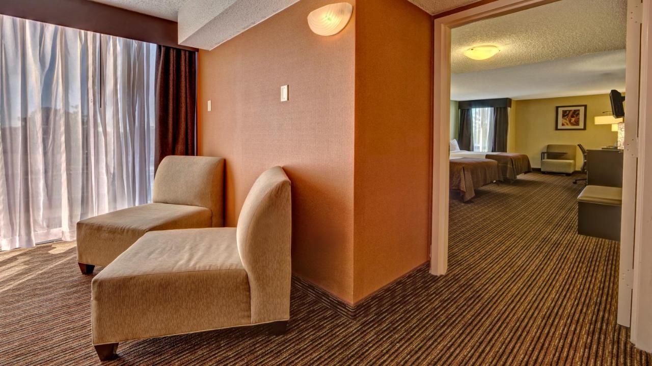 Clarion Hotel & Suites Conference Center Memphis Airport Экстерьер фото